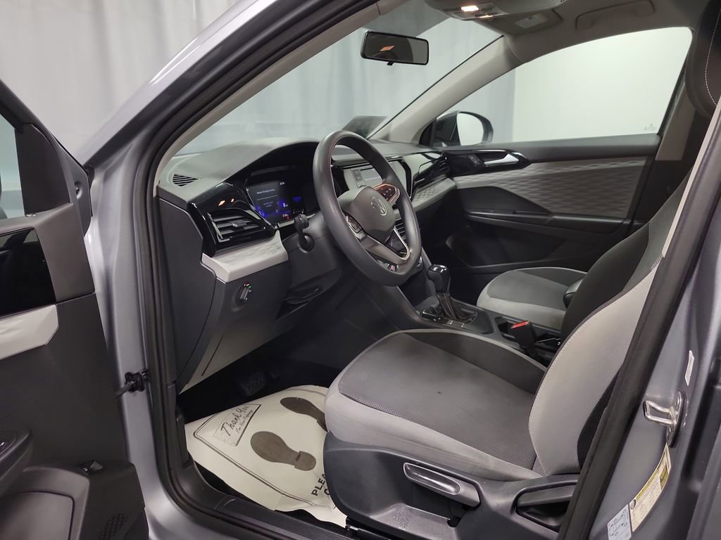 Used 2022 Volkswagen Taos S image 12