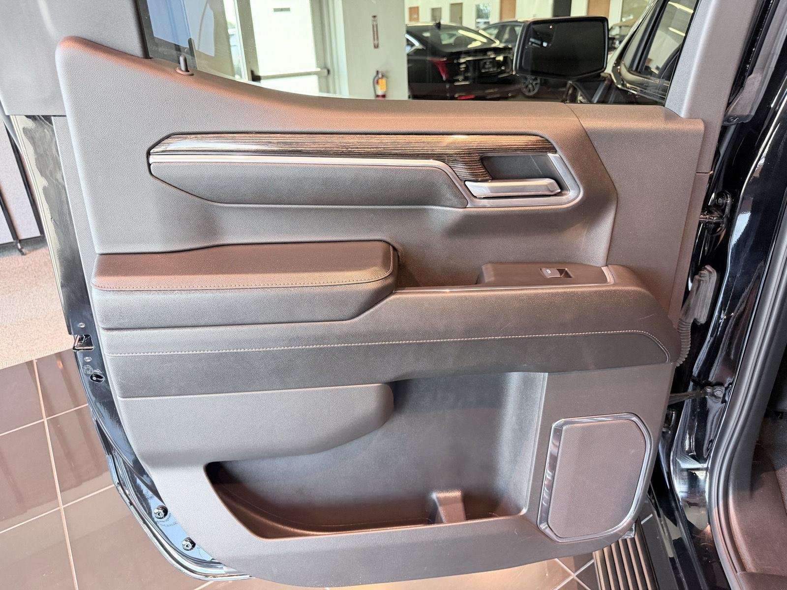 Used 2024 GMC Sierra 1500 Elevation AWD/4WD image 21
