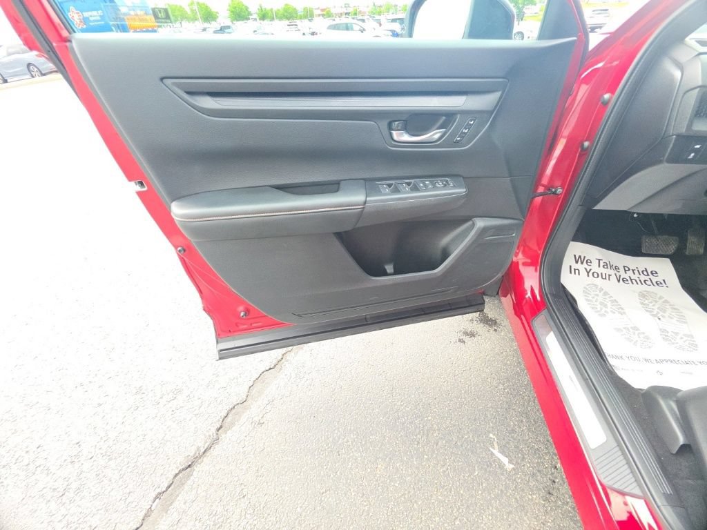Used 2025 Honda CR-V Sport-L image 14