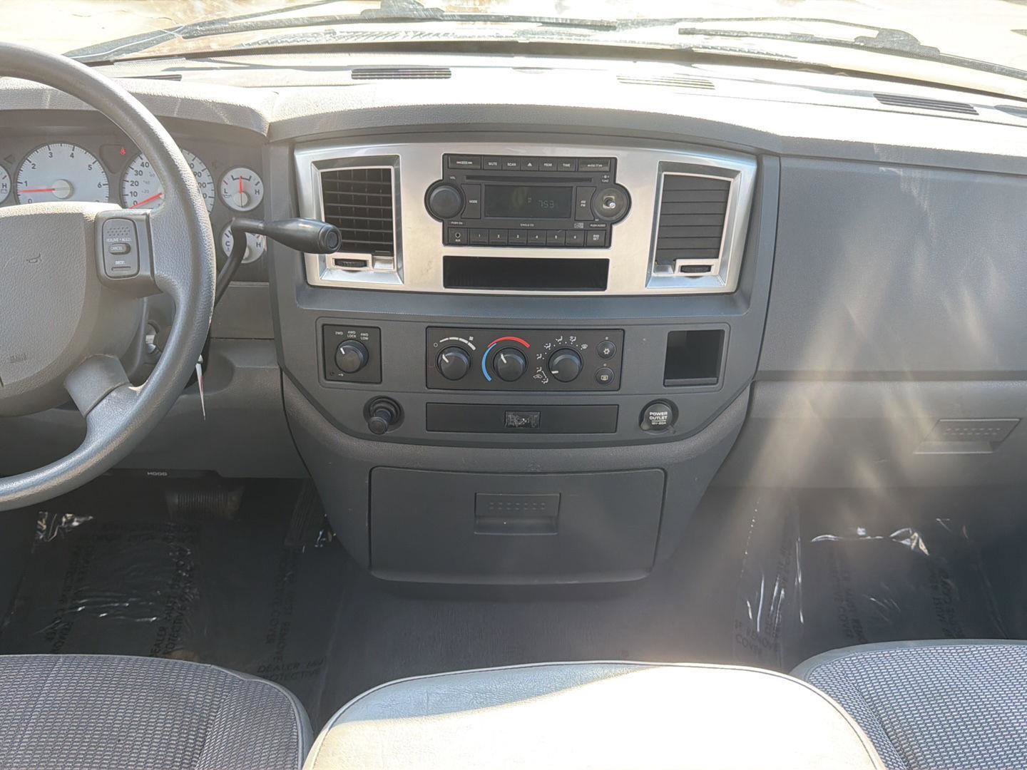 Used 2008 Dodge Ram 1500 Truck SLT image 10