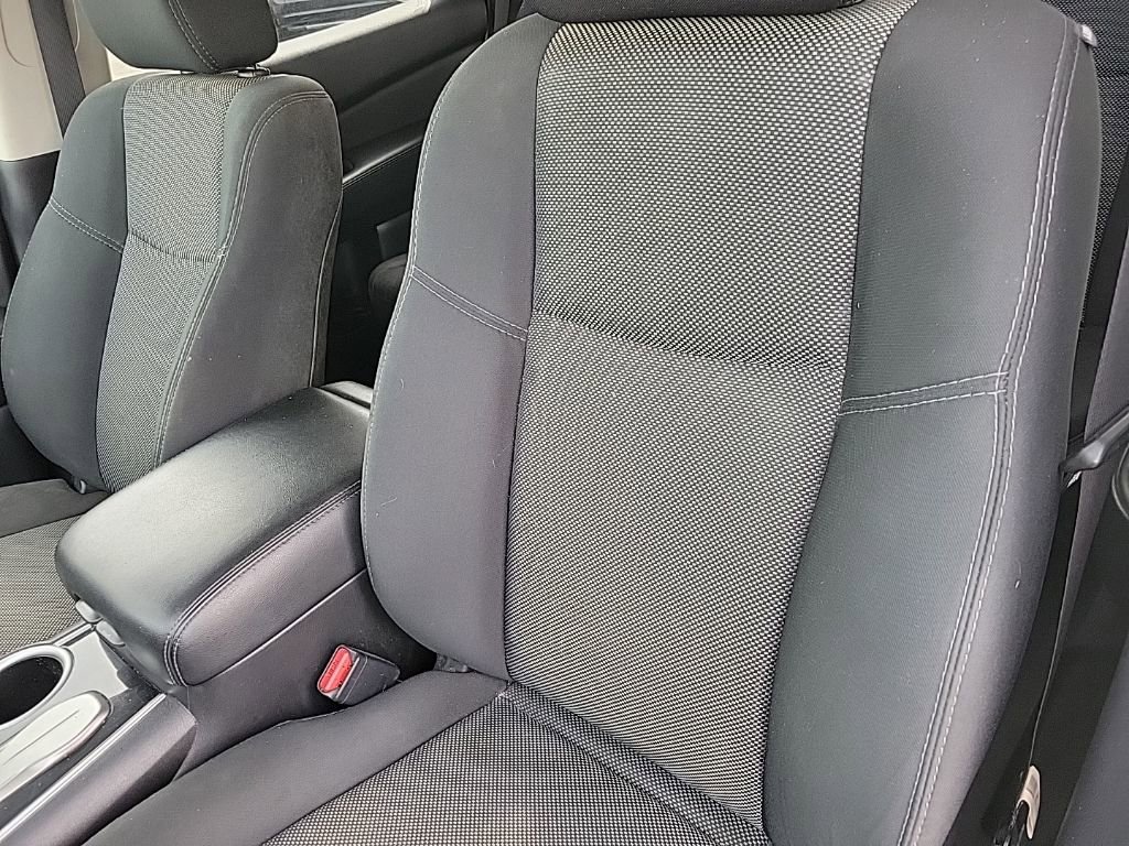 Used 2018 Nissan Pathfinder S FWD image 11