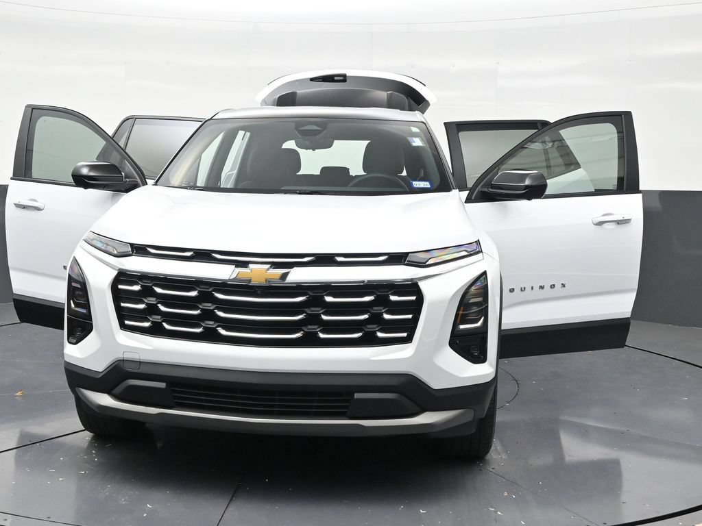 Used 2025 Chevrolet Equinox LT w/ Safety and Technology Package FWD image 34