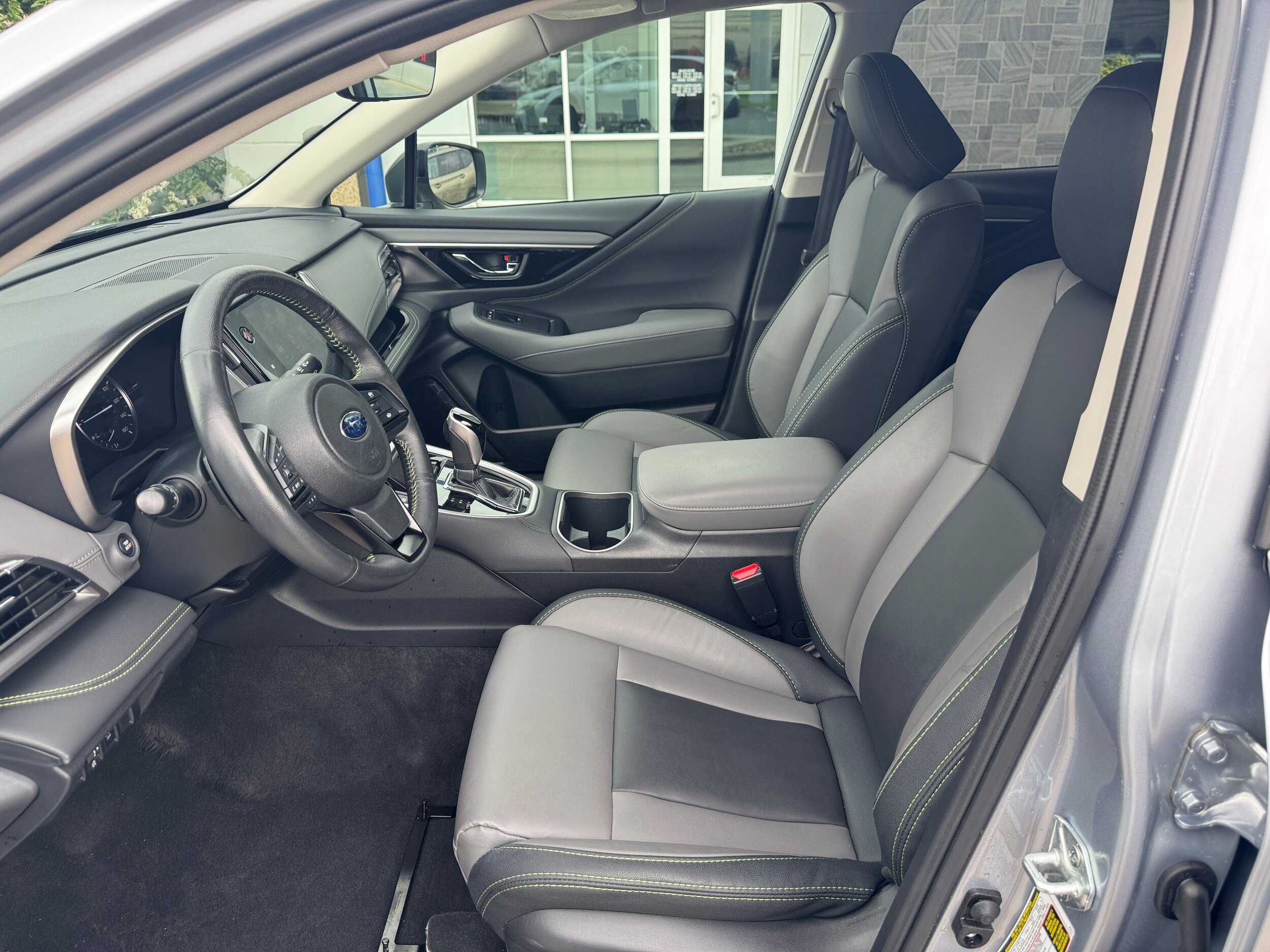 Used 2024 Subaru Outback Onyx Edition AWD/4WD image 9