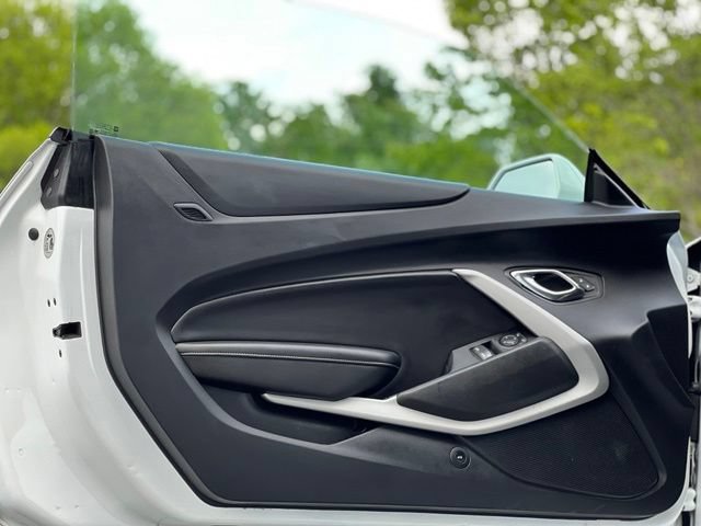 Used 2019 Chevrolet Camaro SS RWD image 10