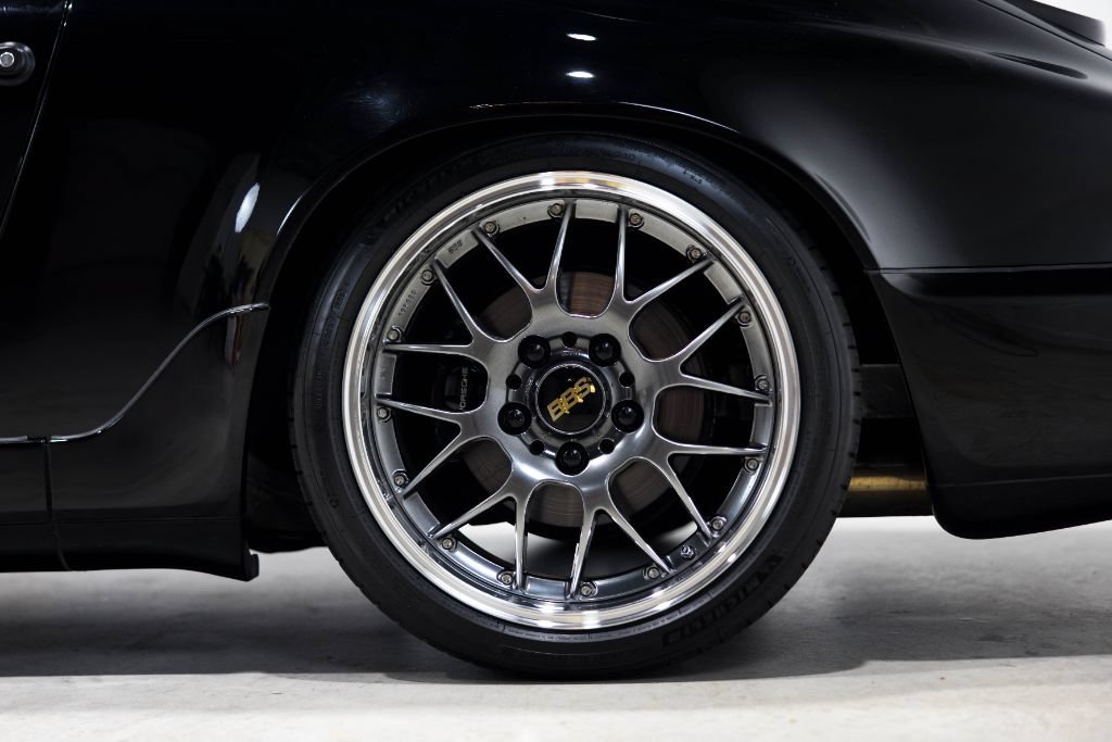 Used 1991 Porsche 911 Carrera RWD image 33