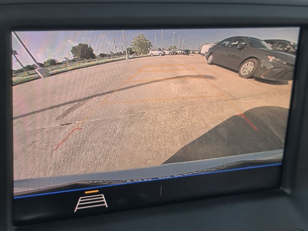 Used 2020 Chevrolet Camaro LT RWD image 18