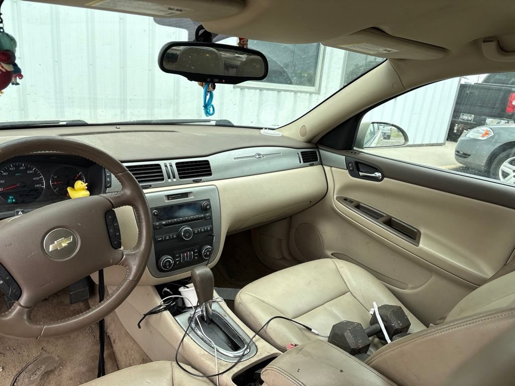 Used 2008 Chevrolet Impala LT w/ Luxury Edition Package FWD image 19