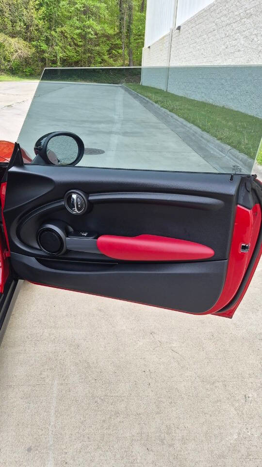 Used 2014 MINI Cooper 2-Door Hardtop image 38