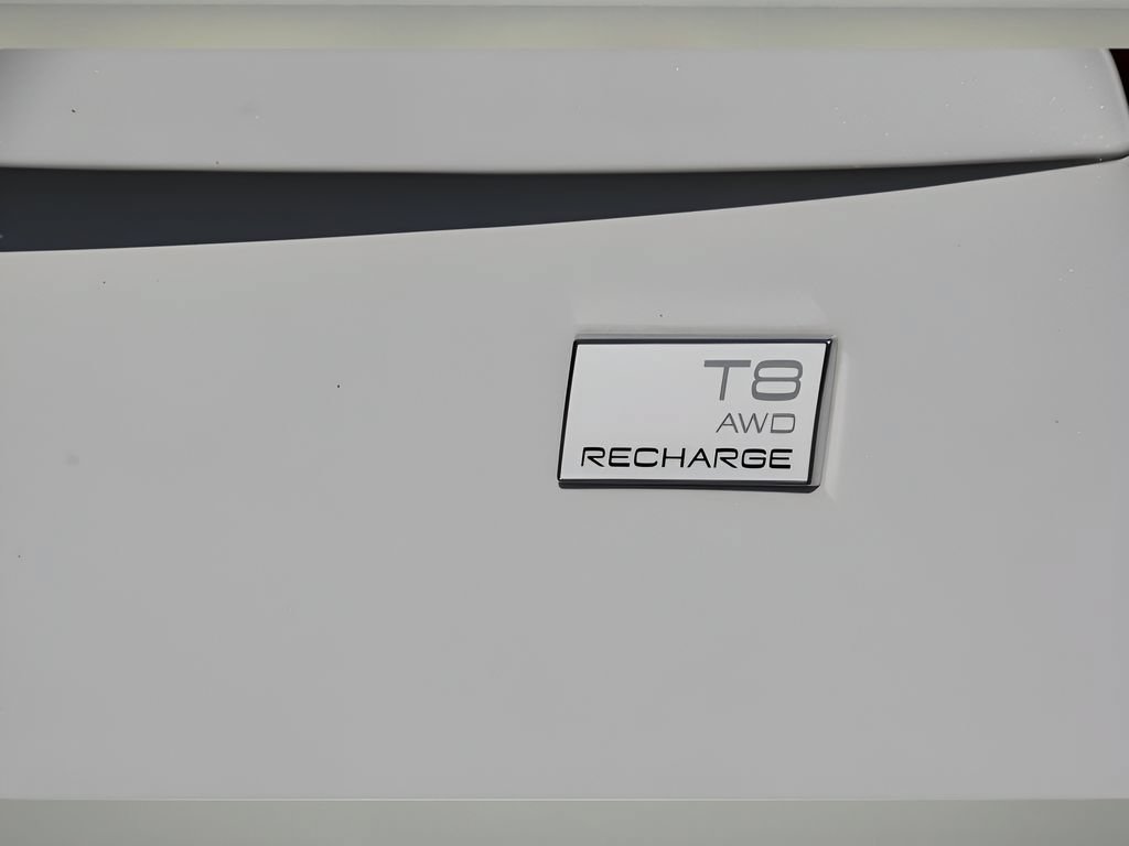 Certified 2024 Volvo XC90 T8 Plus w/ Protection Package Premier AWD/4WD image 30