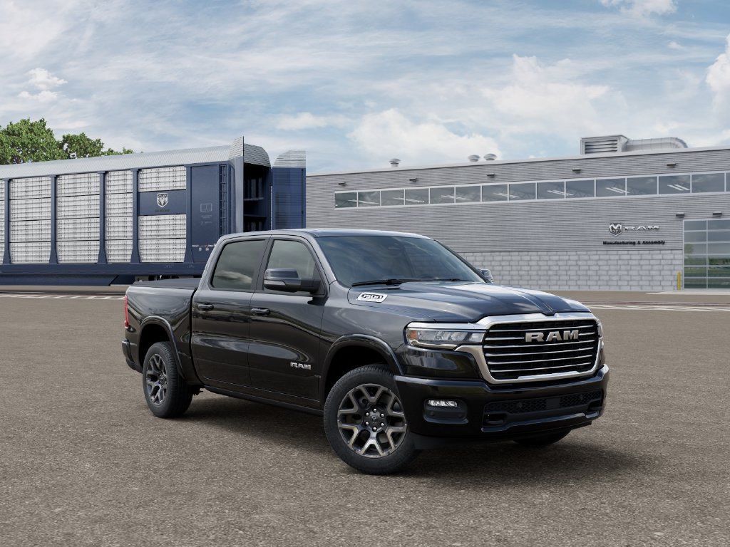 New 2026 RAM 1500 Laramie AWD/4WD image 5