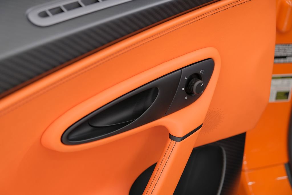 Used 2023 Bugatti Chiron Pur Sport image 59