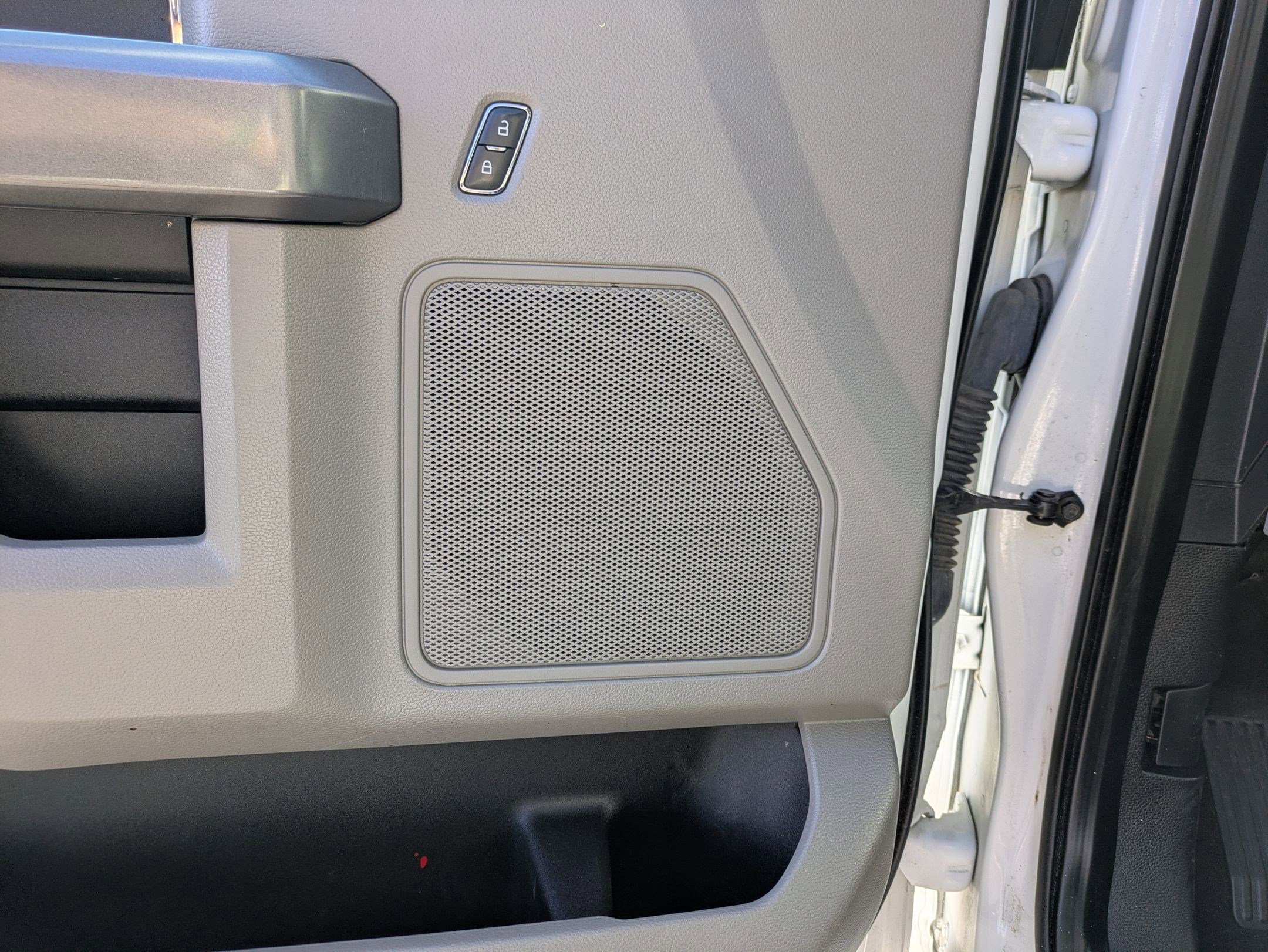 Used 2016 Ford F150 XLT image 15