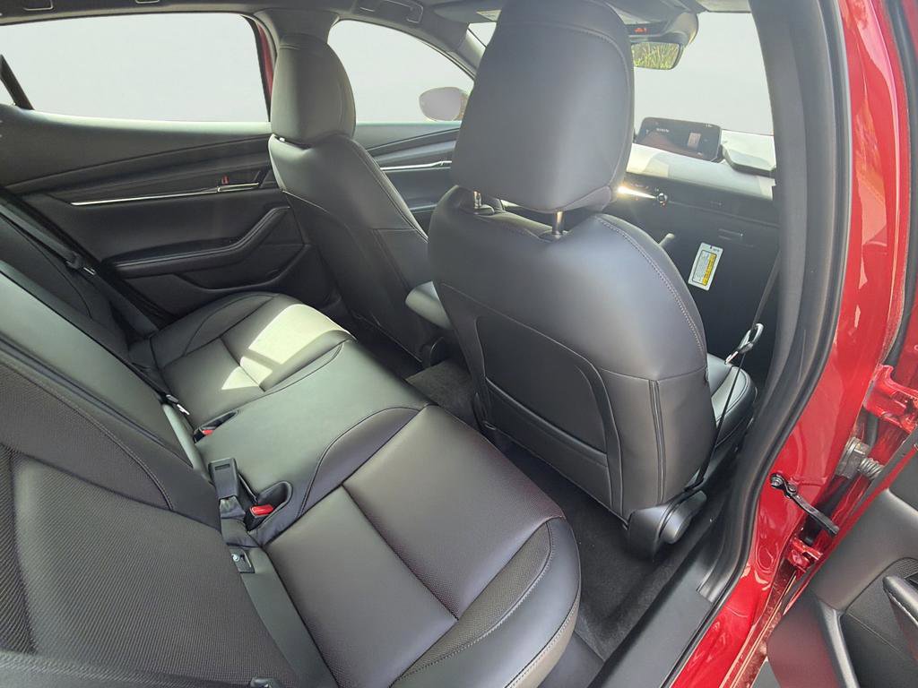 New 2026 MAZDA MAZDA3 Hatchback w/Premium Plus Pkg AWD/4WD image 27