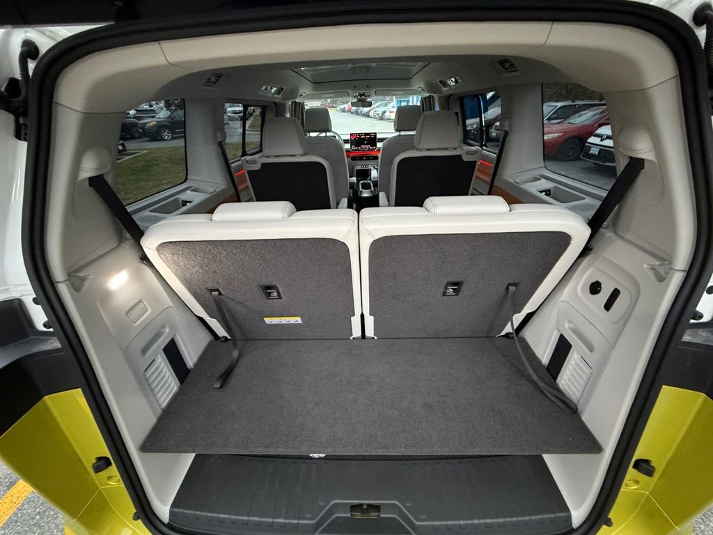 New 2025 Volkswagen ID. Buzz 1st Edition image 20
