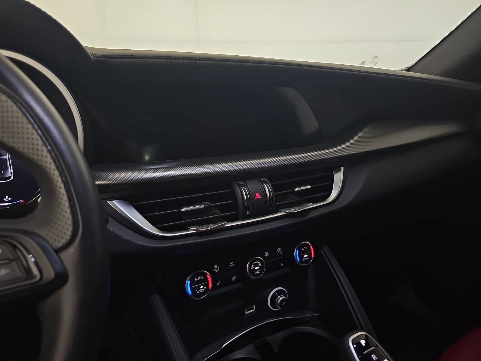 Used 2024 Alfa Romeo Stelvio Veloce AWD/4WD image 20