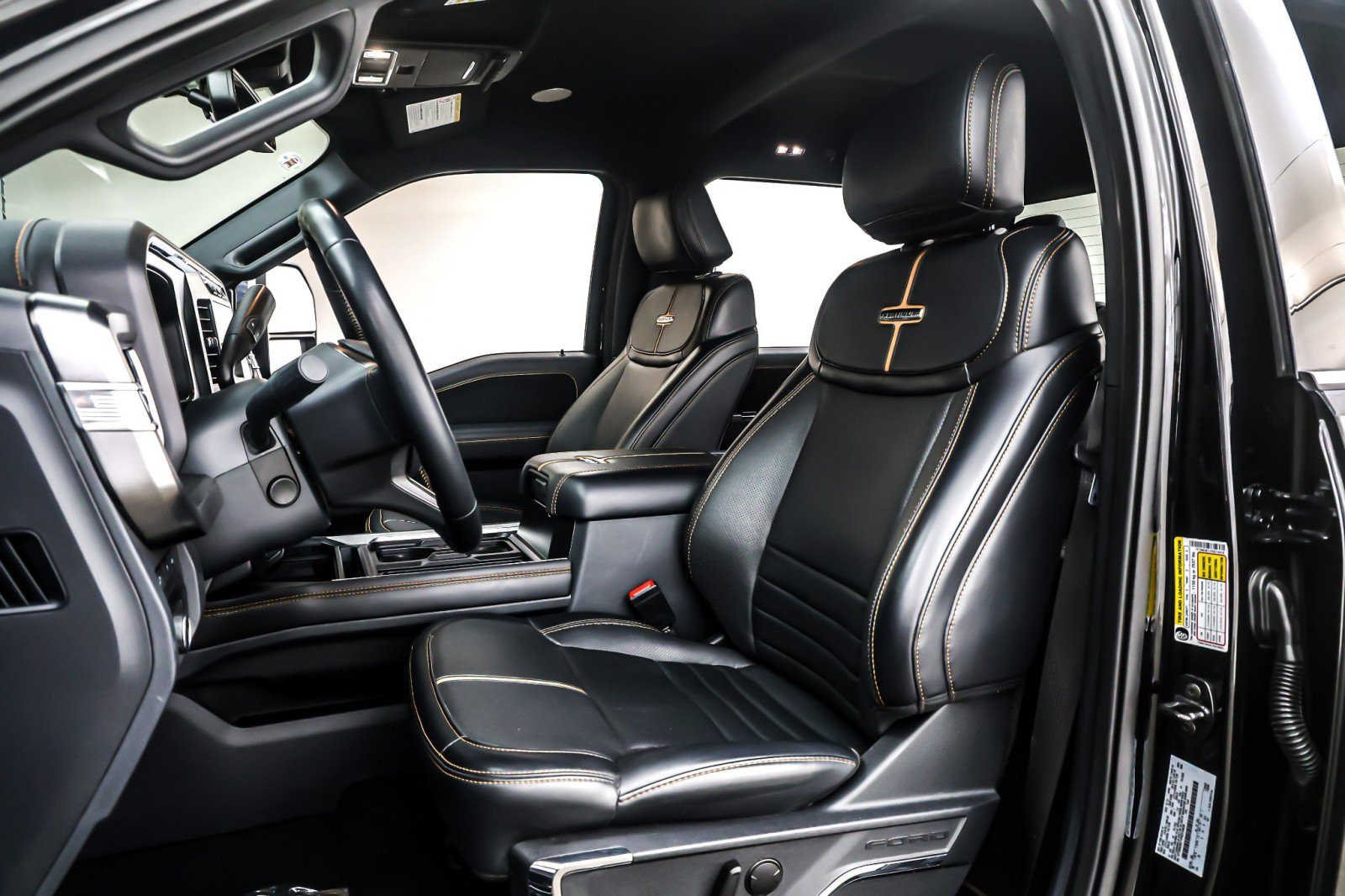 Used 2023 Ford F250 Platinum image 18