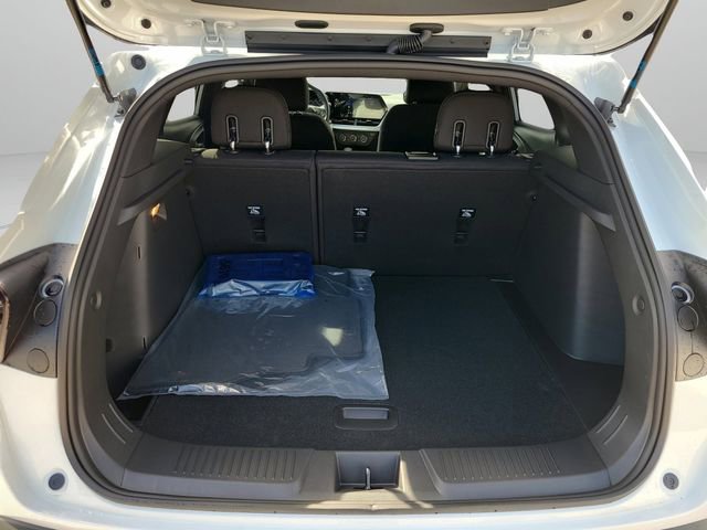 New 2026 Chevrolet Trax RS FWD image 29