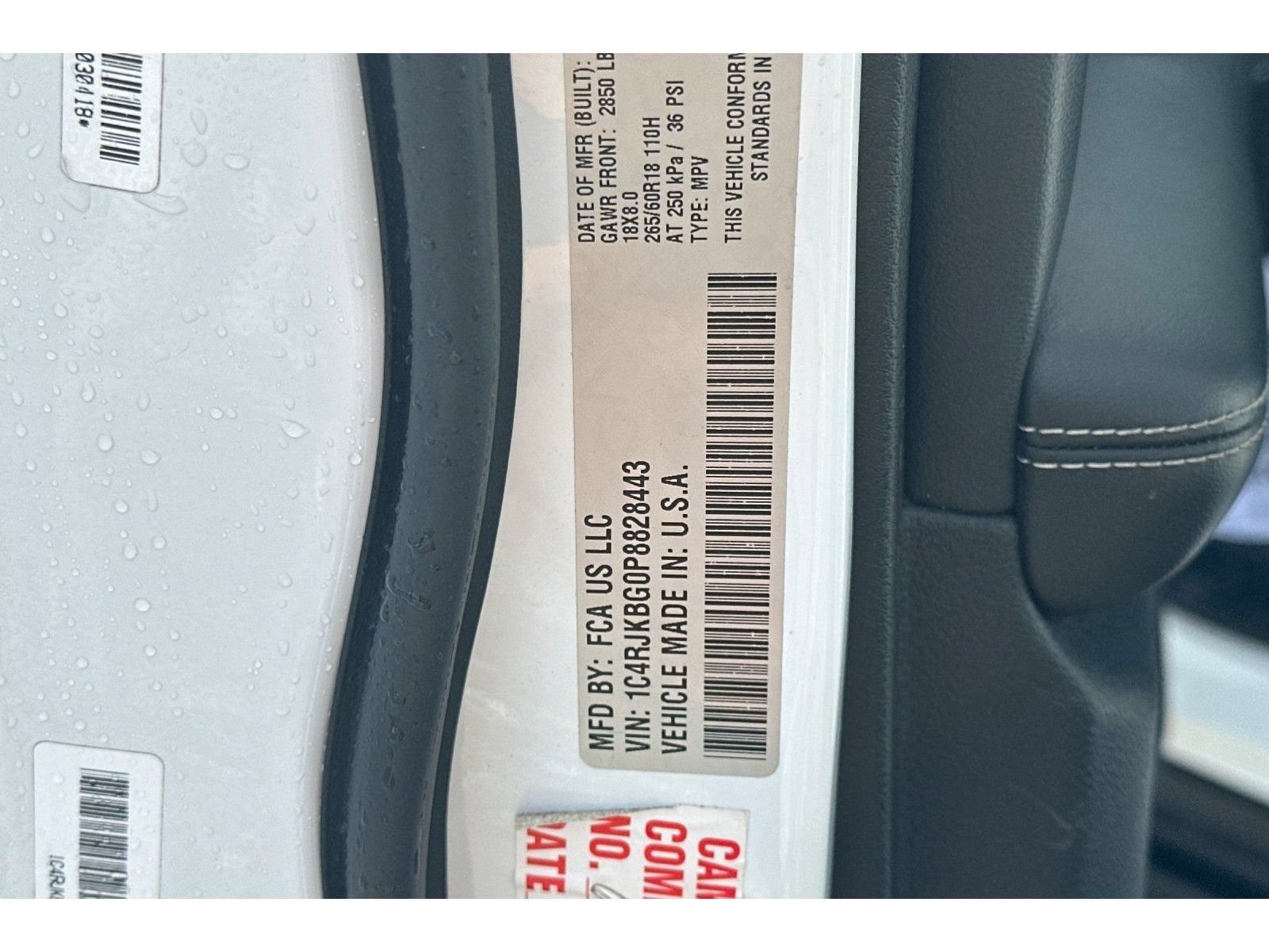 Used 2023 Jeep Grand Cherokee L Limited AWD/4WD image 31