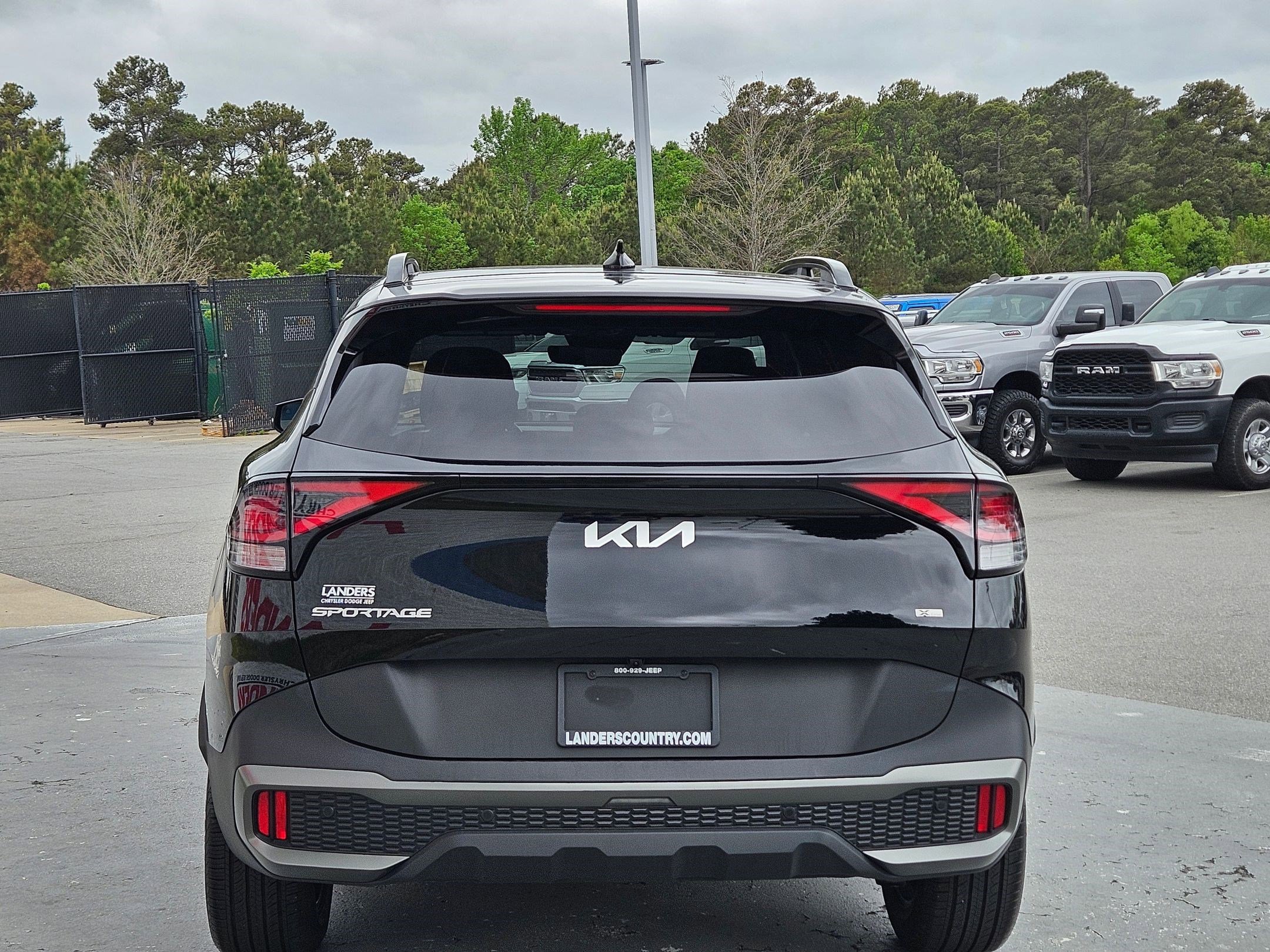 Used 2023 Kia Sportage X-Line w/ X-Line Premium Package AWD/4WD image 6