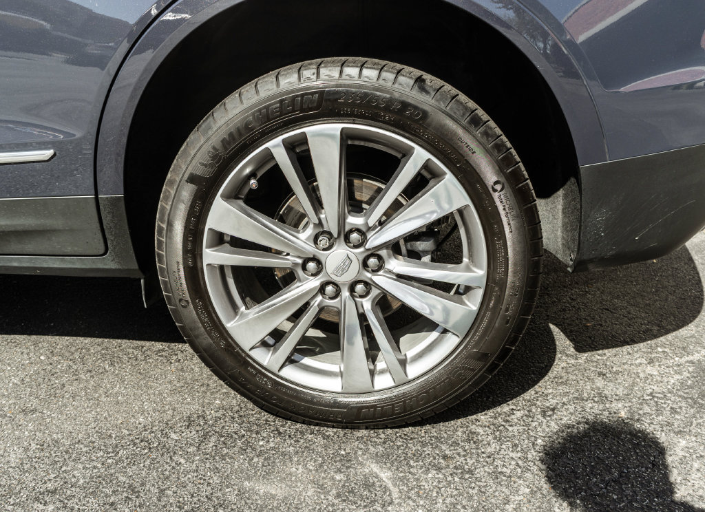 Used 2024 Cadillac XT5 Premium Luxury w/ LPO, Floor Liner Package AWD/4WD image 33