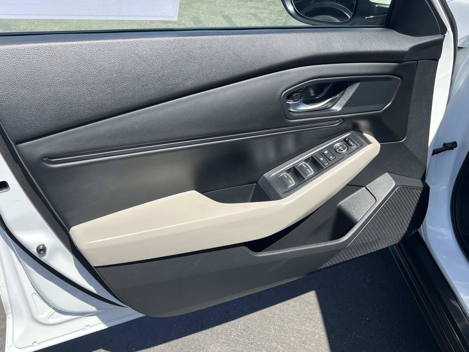 Certified 2023 Honda Accord EX image 6