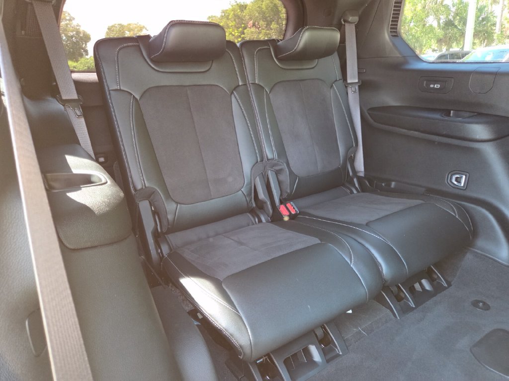 Certified 2024 Jeep Grand Cherokee L Altitude AWD/4WD image 20