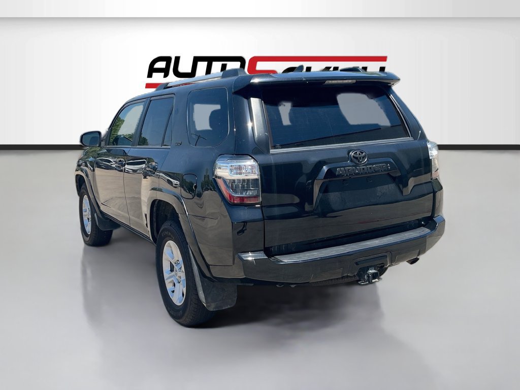 Used 2023 Toyota 4Runner SR5 AWD/4WD image 5