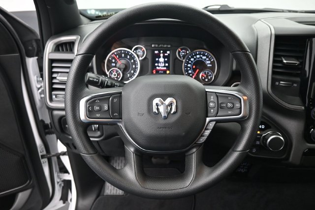 New 2027 RAM 1500 Express AWD/4WD image 13