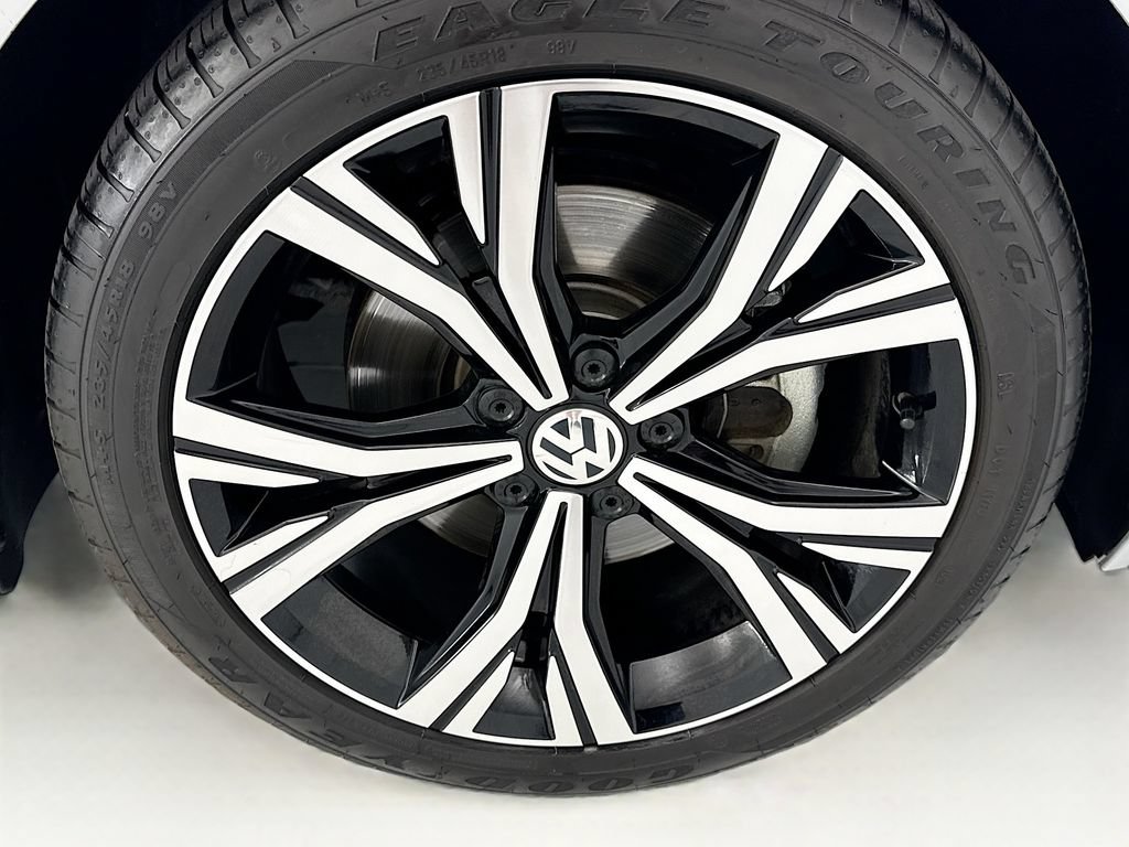 Used 2020 Volkswagen Passat 2.0T SEL FWD image 31