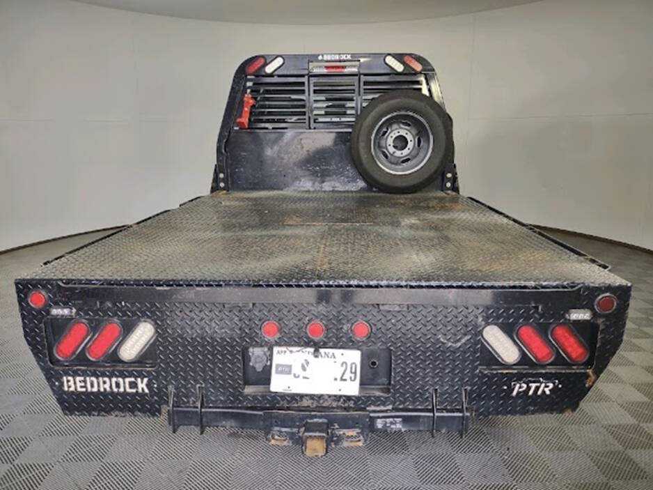 Used 2022 Ford F250 XL w/ Power Equipment Group AWD/4WD image 8