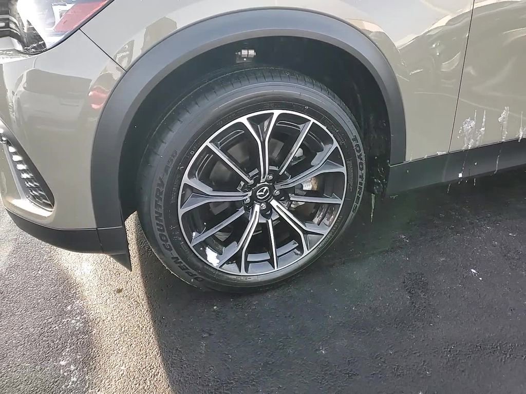 Certified 2023 MAZDA CX-5 Carbon Edition image 9