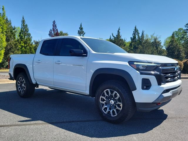 Used 2024 Chevrolet Colorado Z71 w/ Z71 Convenience Package 2 image 3