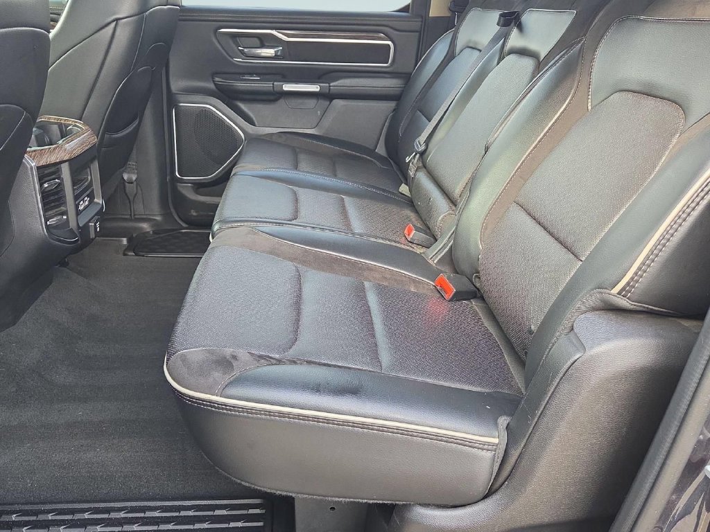 Used 2019 RAM 1500 Laramie AWD/4WD image 27
