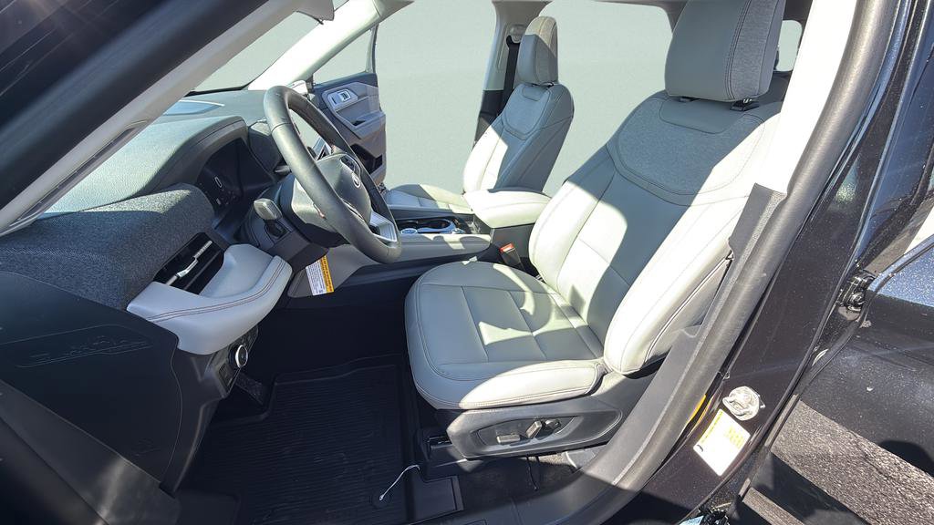 New 2026 Ford Explorer Active image 33