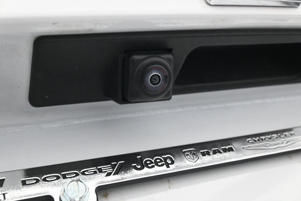 Used 2026 Chevrolet Equinox LT FWD image 32
