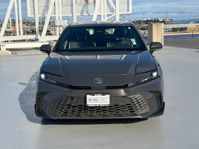 Used 2025 Toyota Camry SE FWD image 8