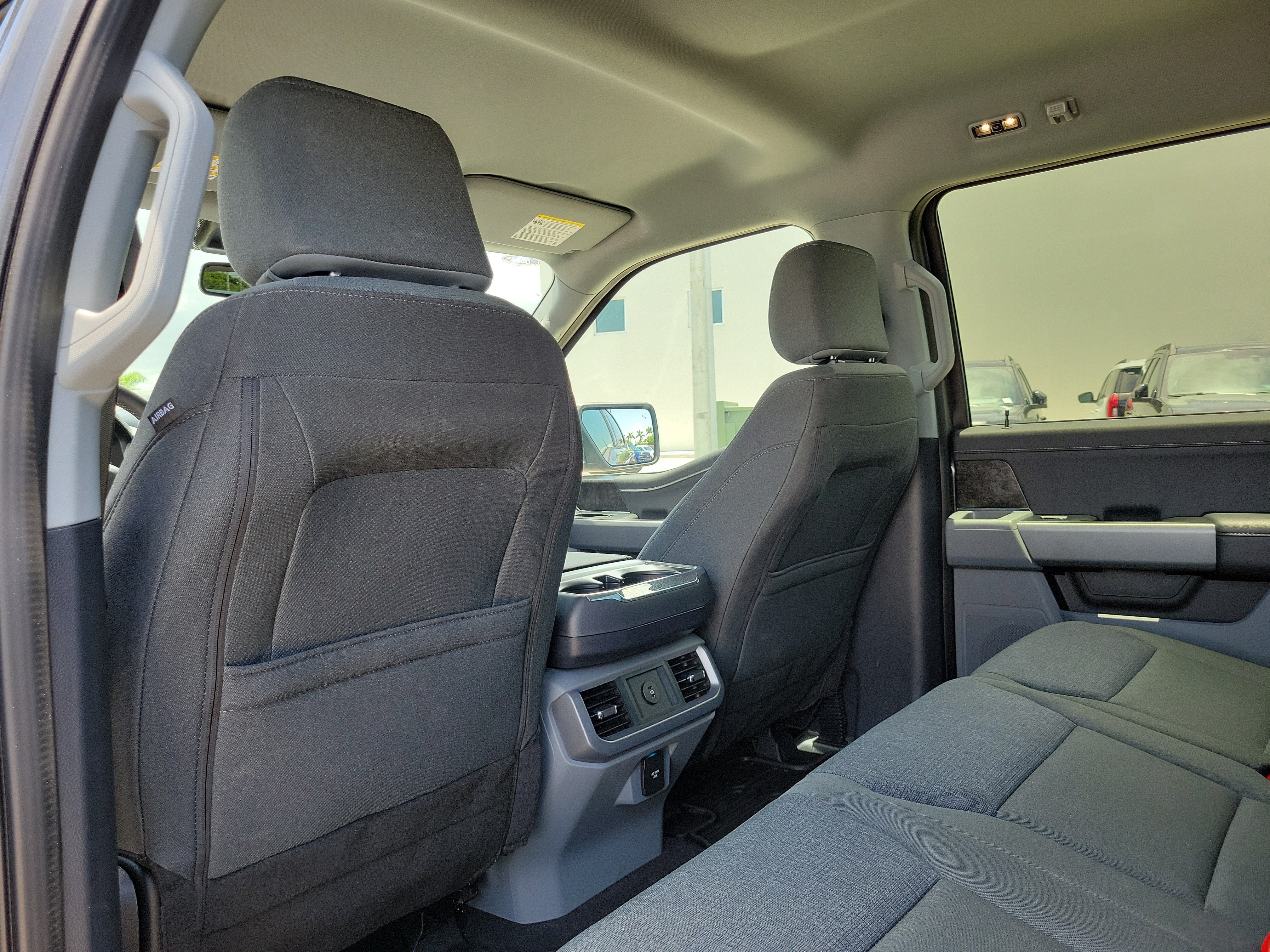 Used 2025 Ford F150 Lightning XLT AWD/4WD image 18