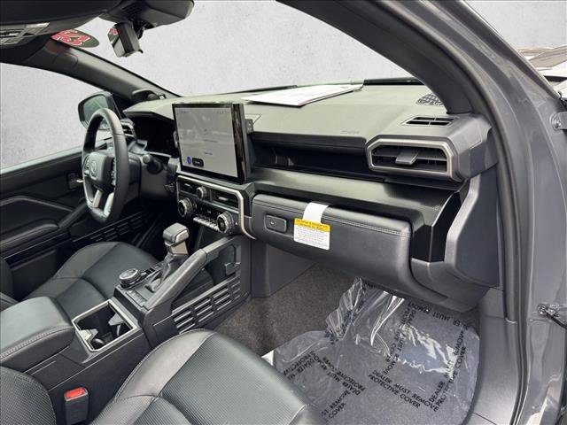 Certified 2025 Toyota 4Runner Limited w/ Tow Technology Package AWD/4WD image 21