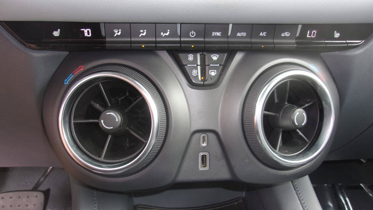 Used 2022 Chevrolet Blazer LT AWD/4WD image 12