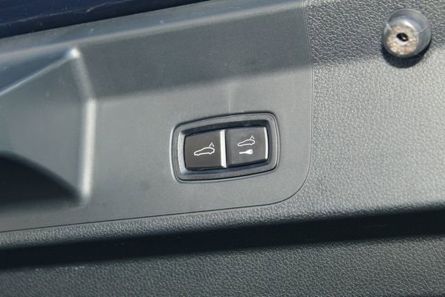 Used 2019 Porsche Panamera 4 image 13