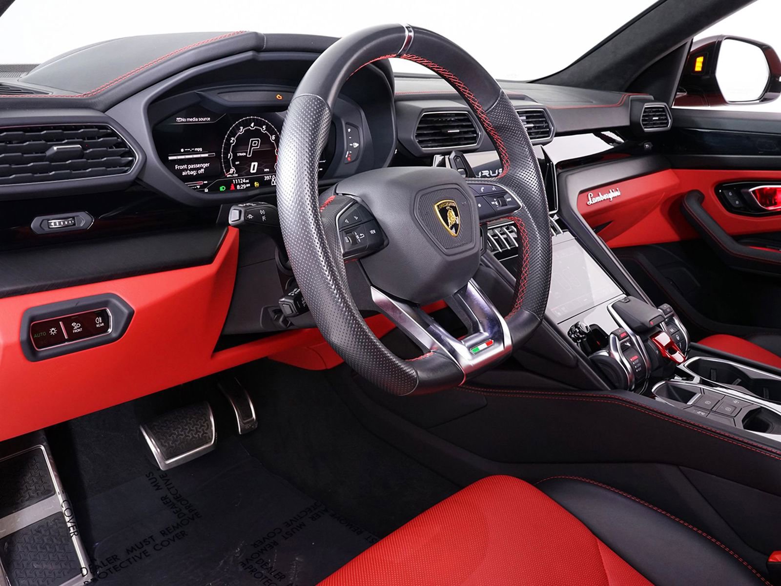 Used 2022 Lamborghini Urus image 5