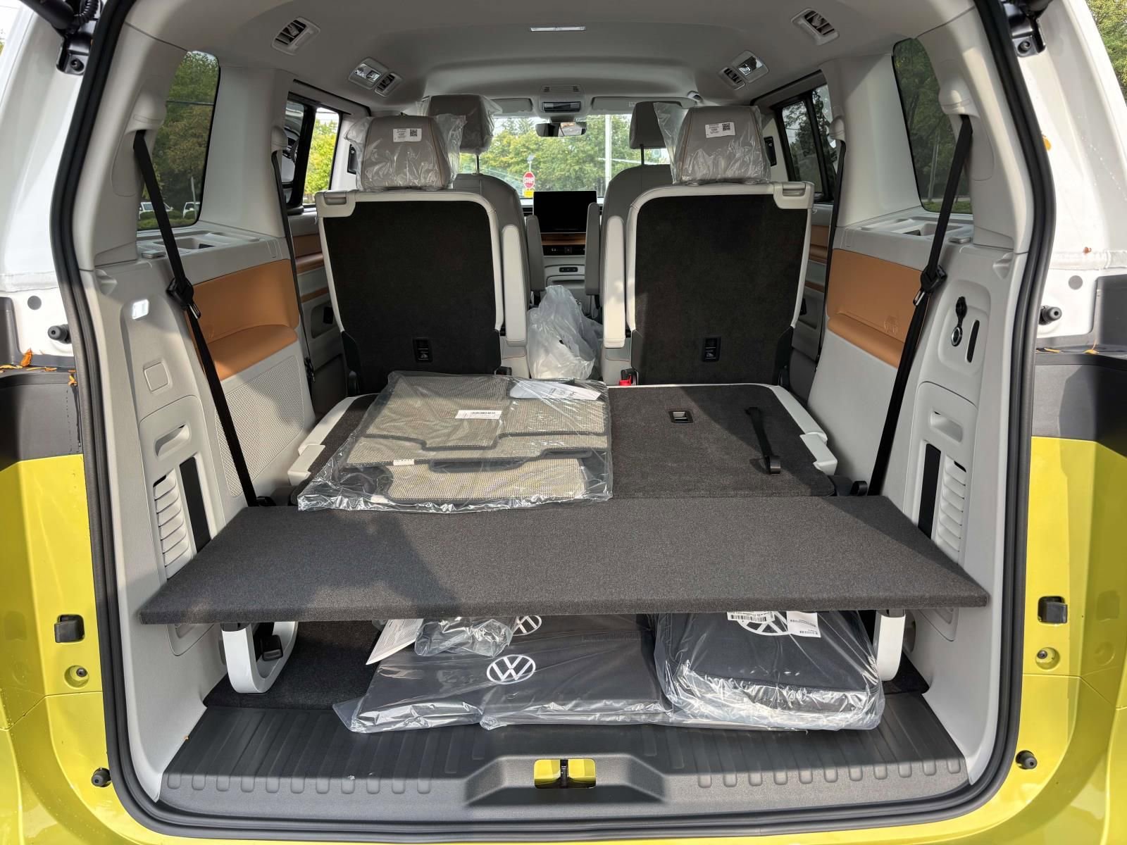 New 2025 Volkswagen ID. Buzz Pro S Plus image 9