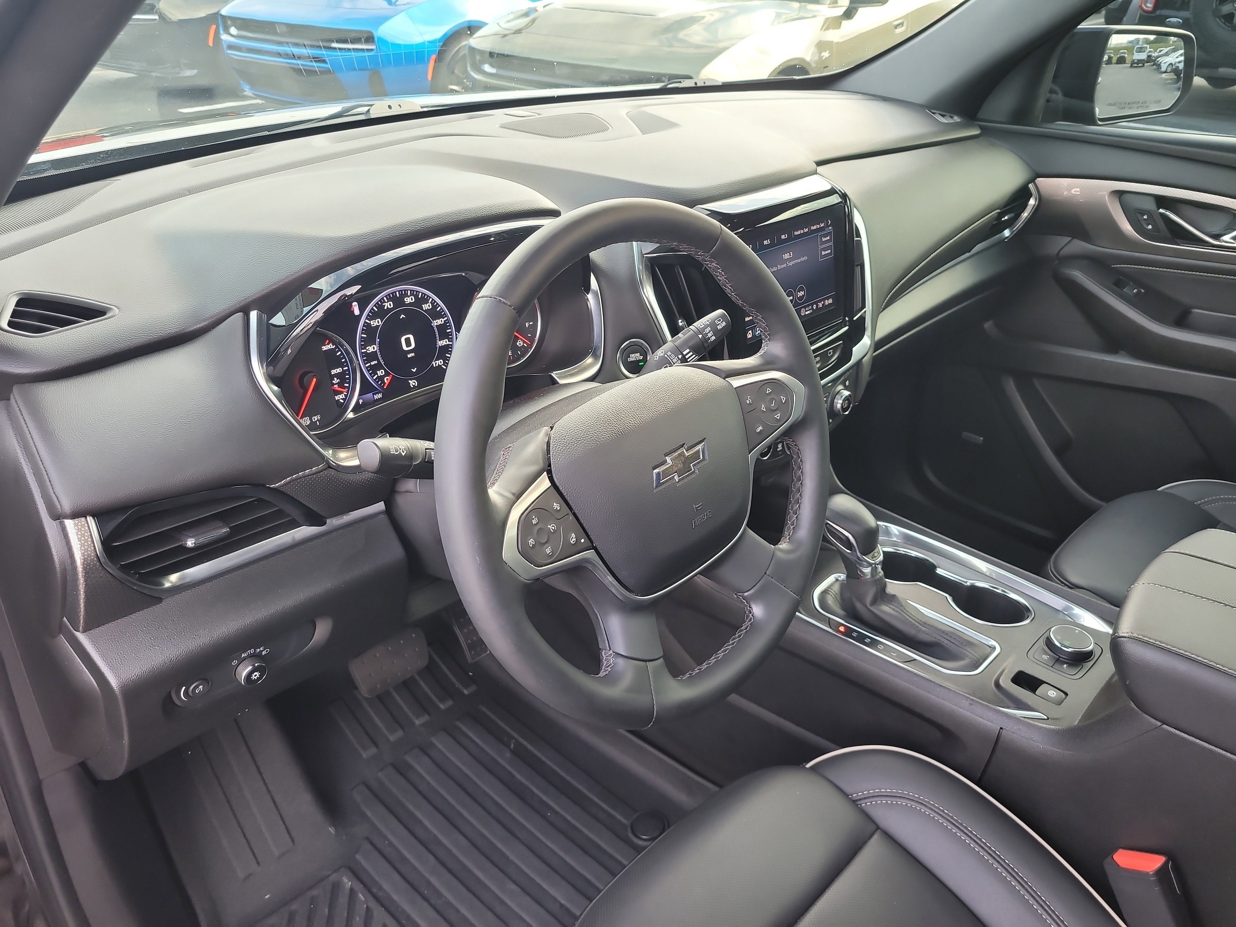 Used 2023 Chevrolet Traverse Premier w/ Redline Edition FWD image 20