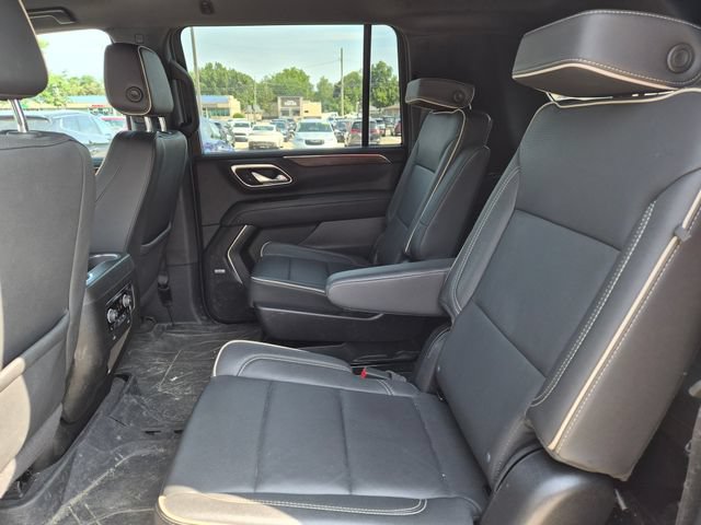 Used 2024 Chevrolet Suburban Premier AWD/4WD image 14