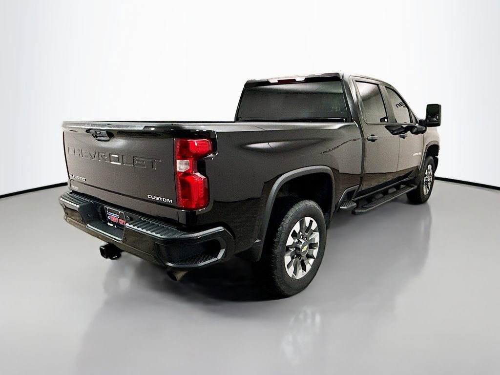 Used 2024 Chevrolet Silverado 2500 Custom w/ Custom Value Package image 9