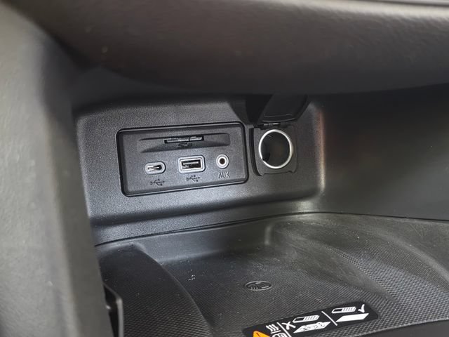 Used 2019 Chevrolet Equinox Premier FWD image 21