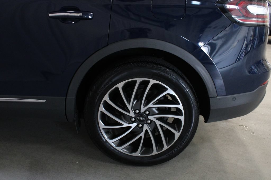 Used 2020 Lincoln Nautilus Reserve w/ Equipment Group 201A AWD/4WD image 29