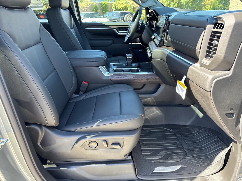 Used 2026 GMC Sierra 1500 SLT w/ SLT Premium Plus Package image 15