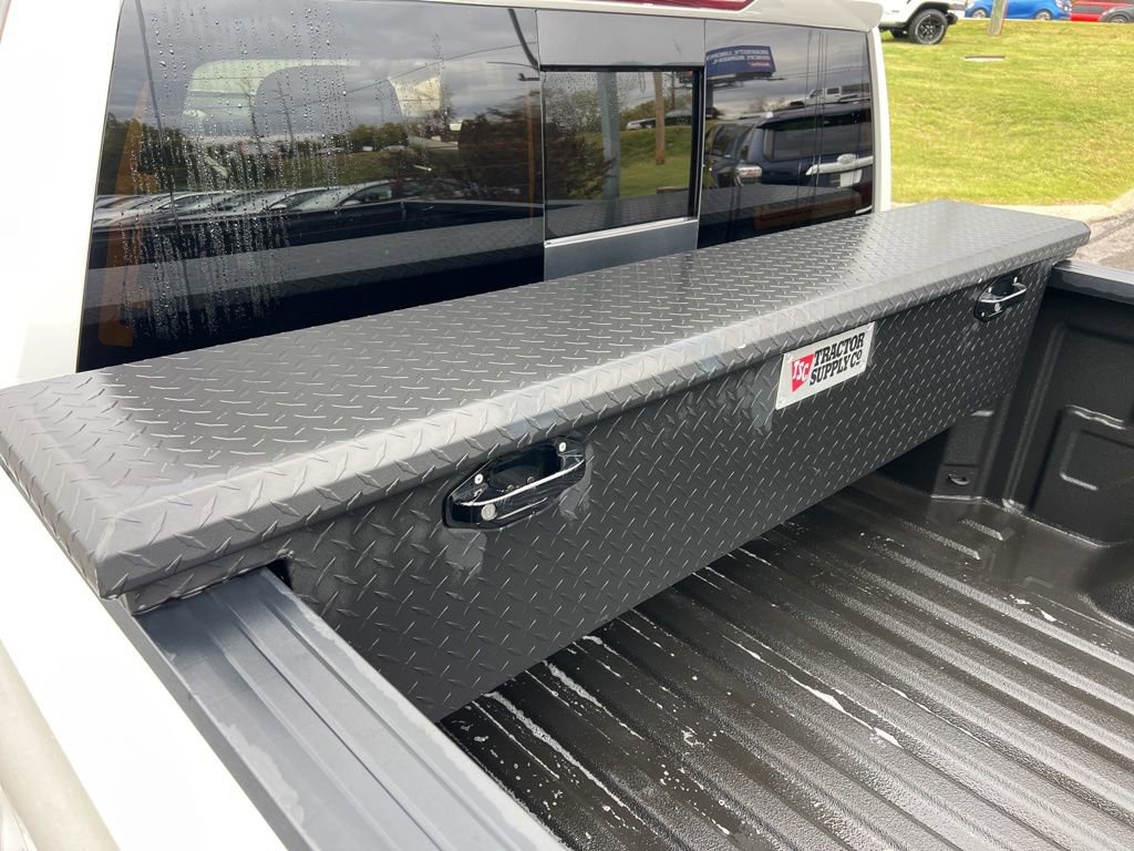 Used 2020 Chevrolet Silverado 1500 LT w/ All-Star Edition image 18