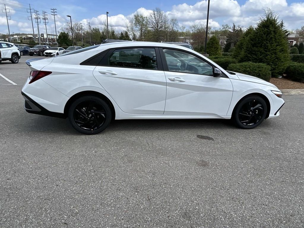 New 2026 Hyundai Elantra Sport image 8